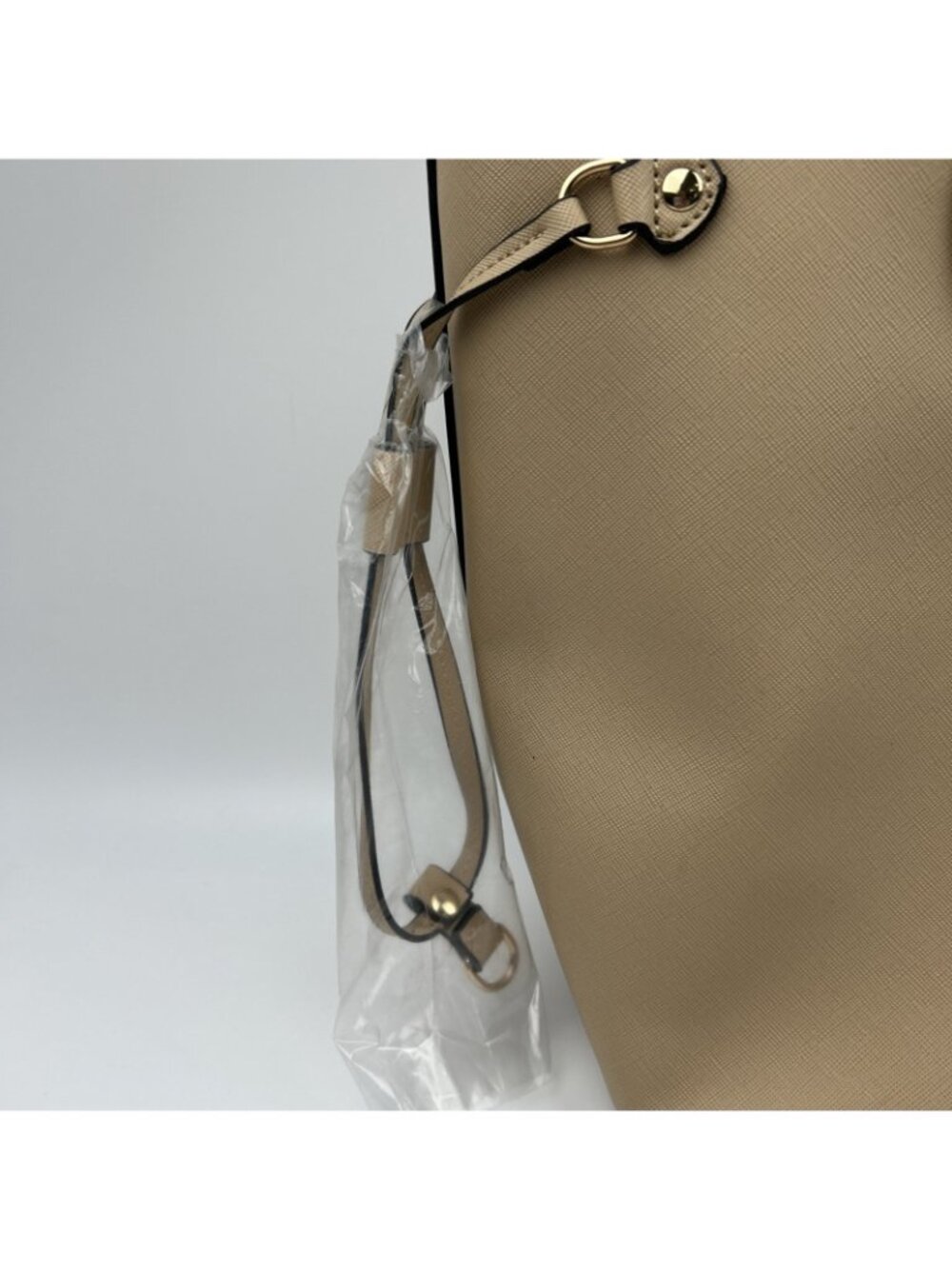 Marilyn Monroe new w/tags faux leather Large tote w/gold detail & red interior - Picture 4 of 15